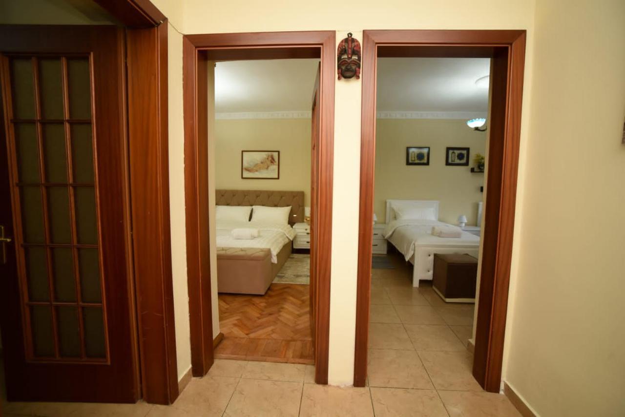 Amli Apartament Appartement Tirana Buitenkant foto